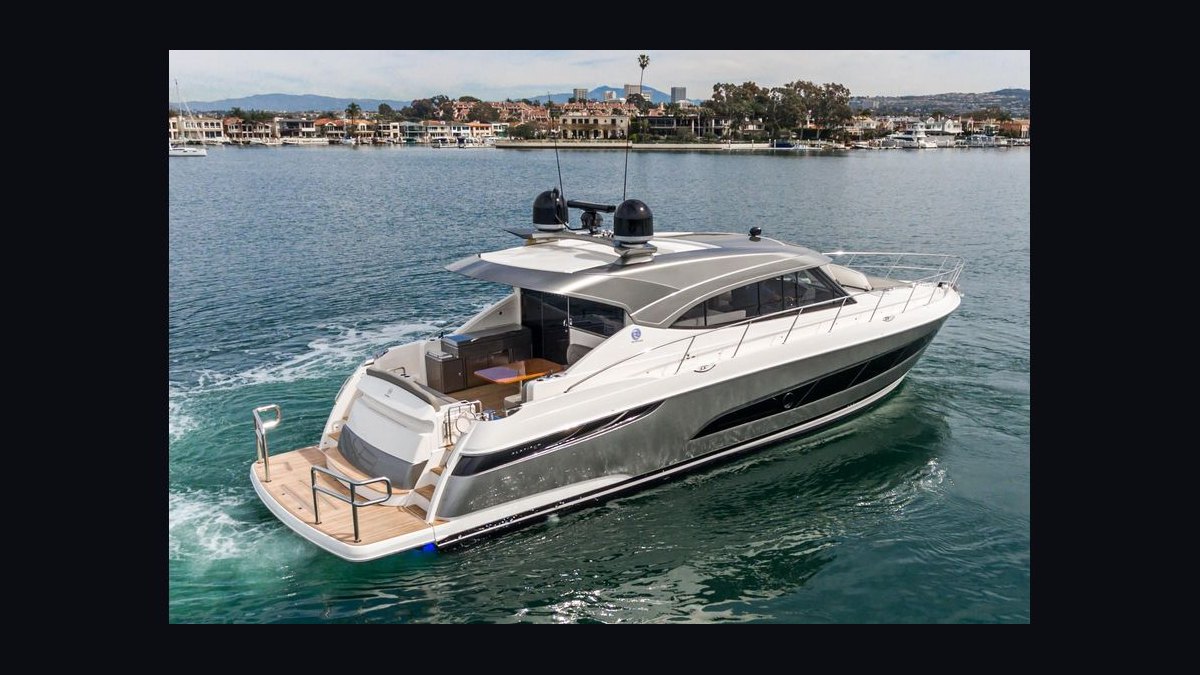 Top 10 Motor Yachts Over 50 Feet 2027 — figure 8