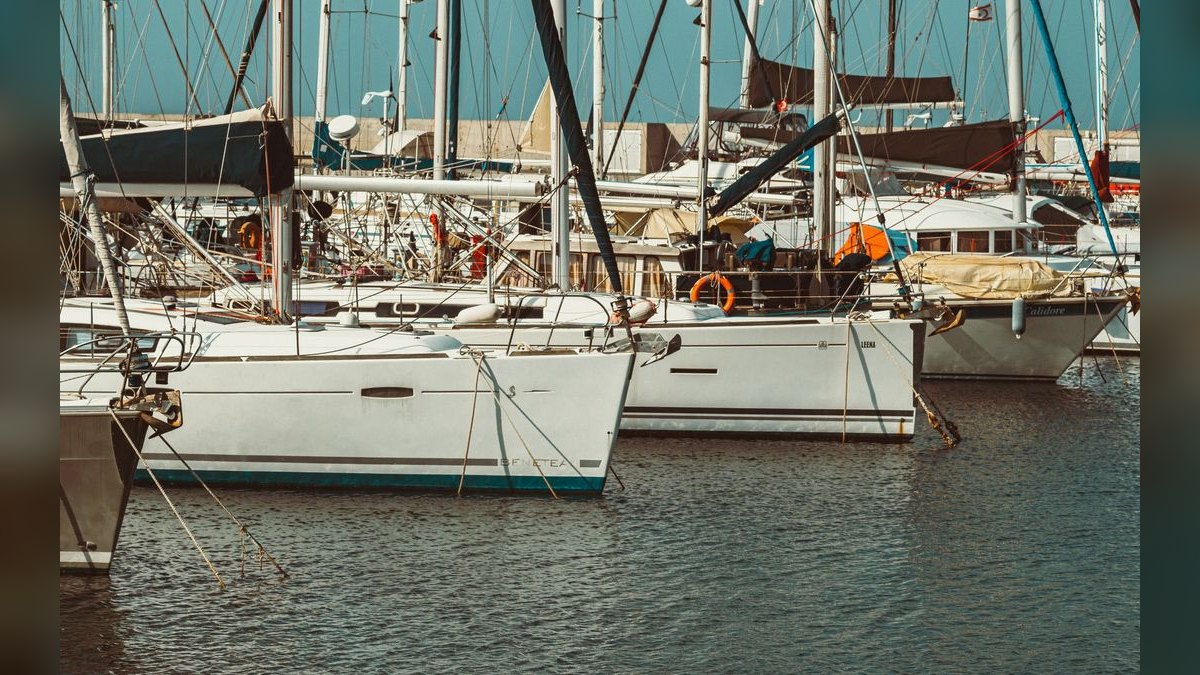Top 10 Luxury Boats 2027 — figure 1