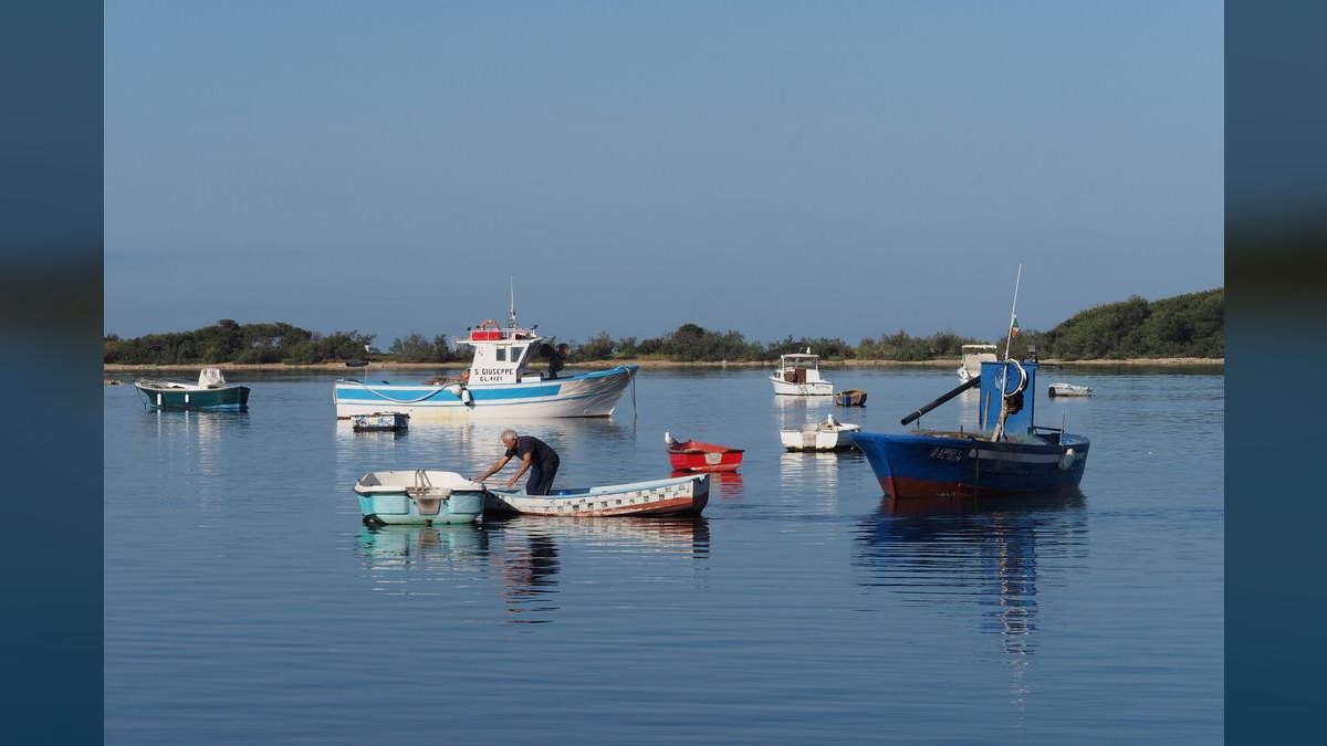 Top 10 Boats for Crabbing 2027 — figure 3