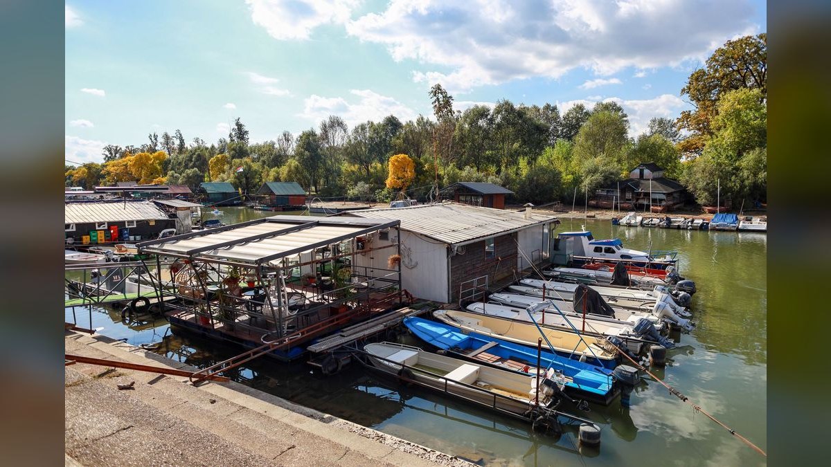 Top 10 Pontoon Boats Under $40,000 2027 — figure 4