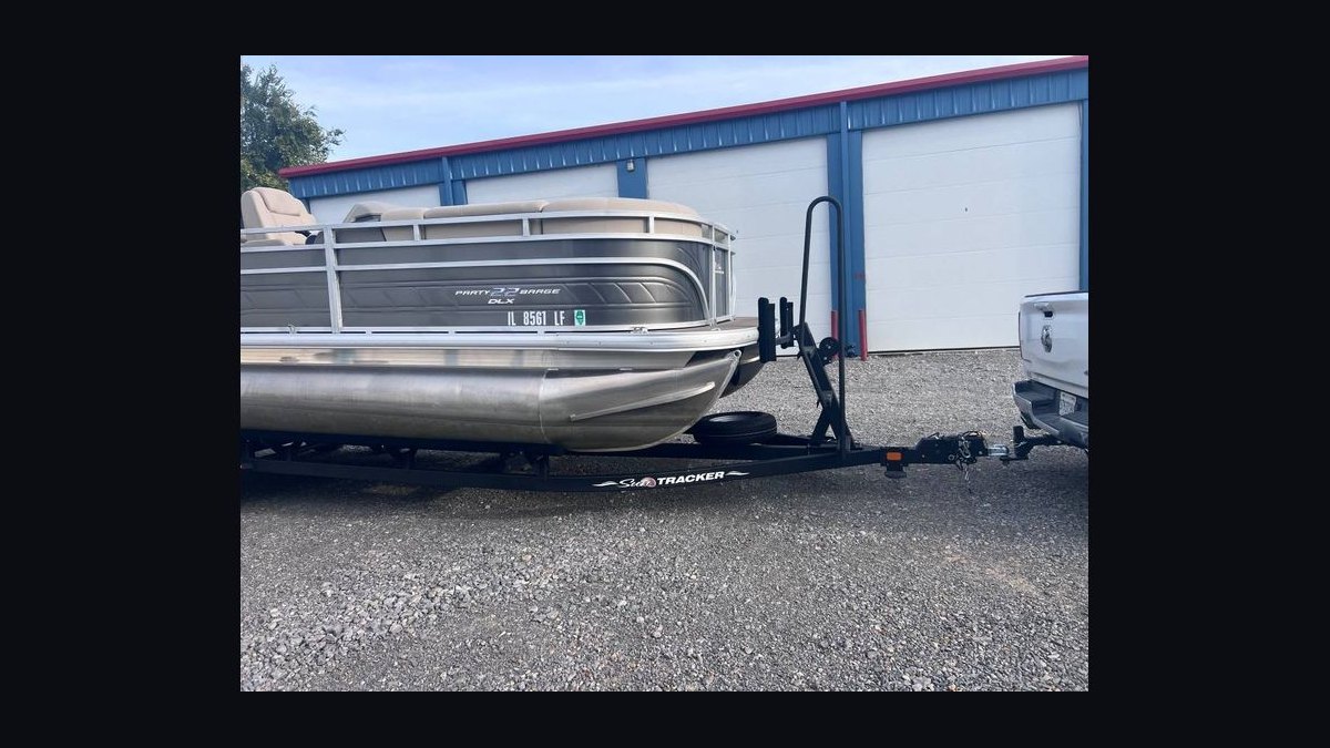 Top 10 Pontoon Boats Under $40,000 2027