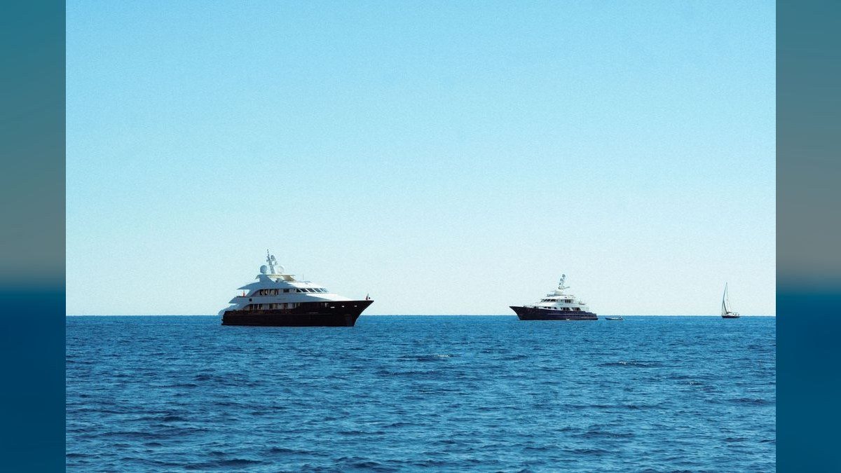 Top 10 Expedition Yachts 2027