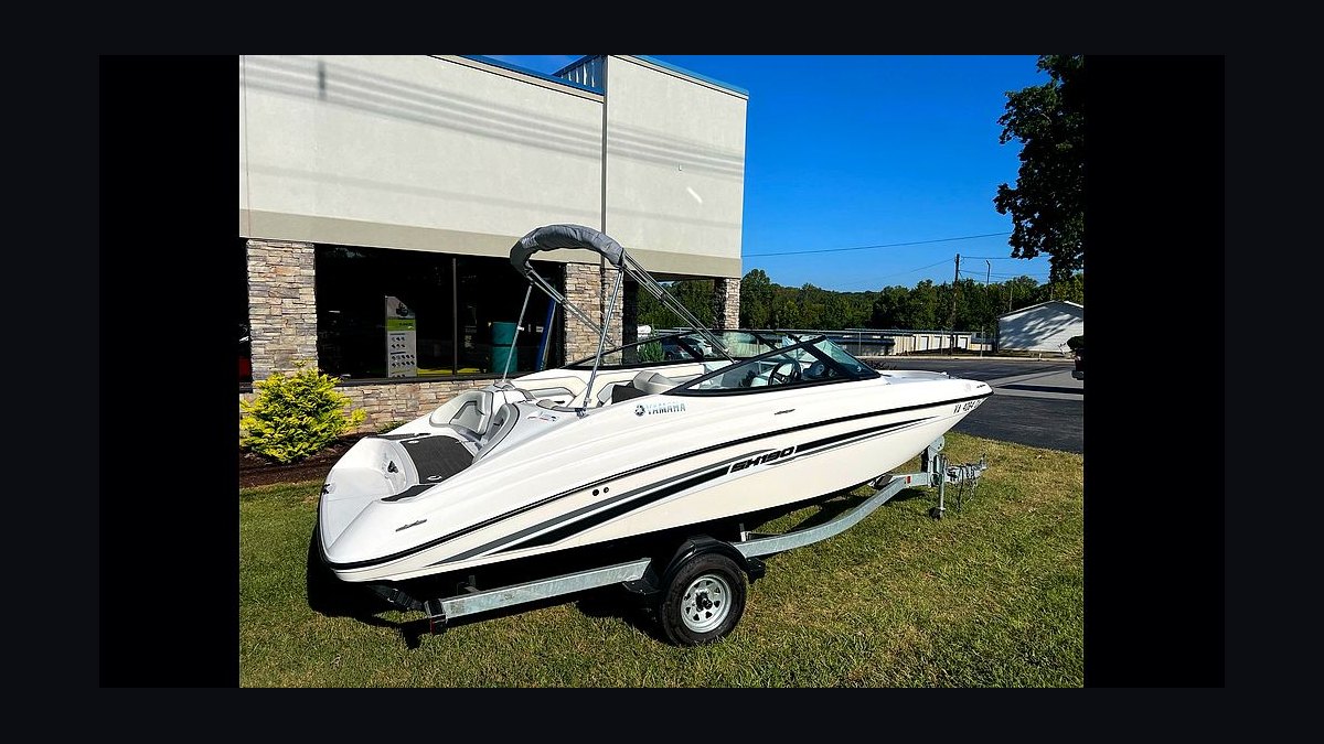Top 10 Bowriders Under $30,000 2027