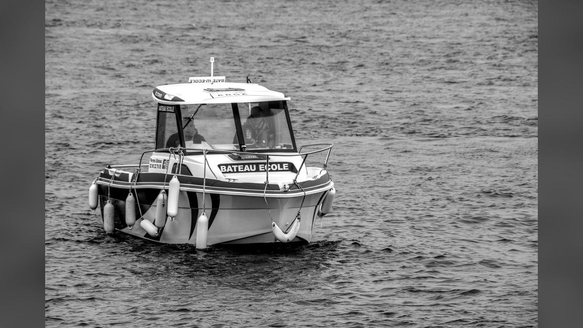 Top 10 Robalo Boat Models 2027 — figure 6