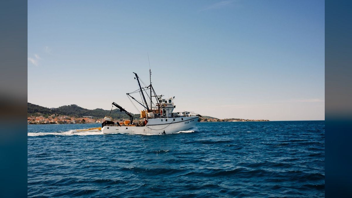 Top 10 Best Trawler Brands 2027