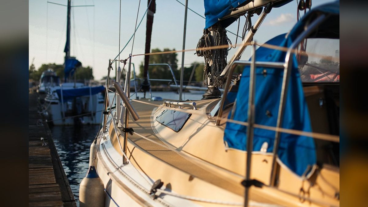 Top 10 Best Deck Boat Brands 2027 — figure 6