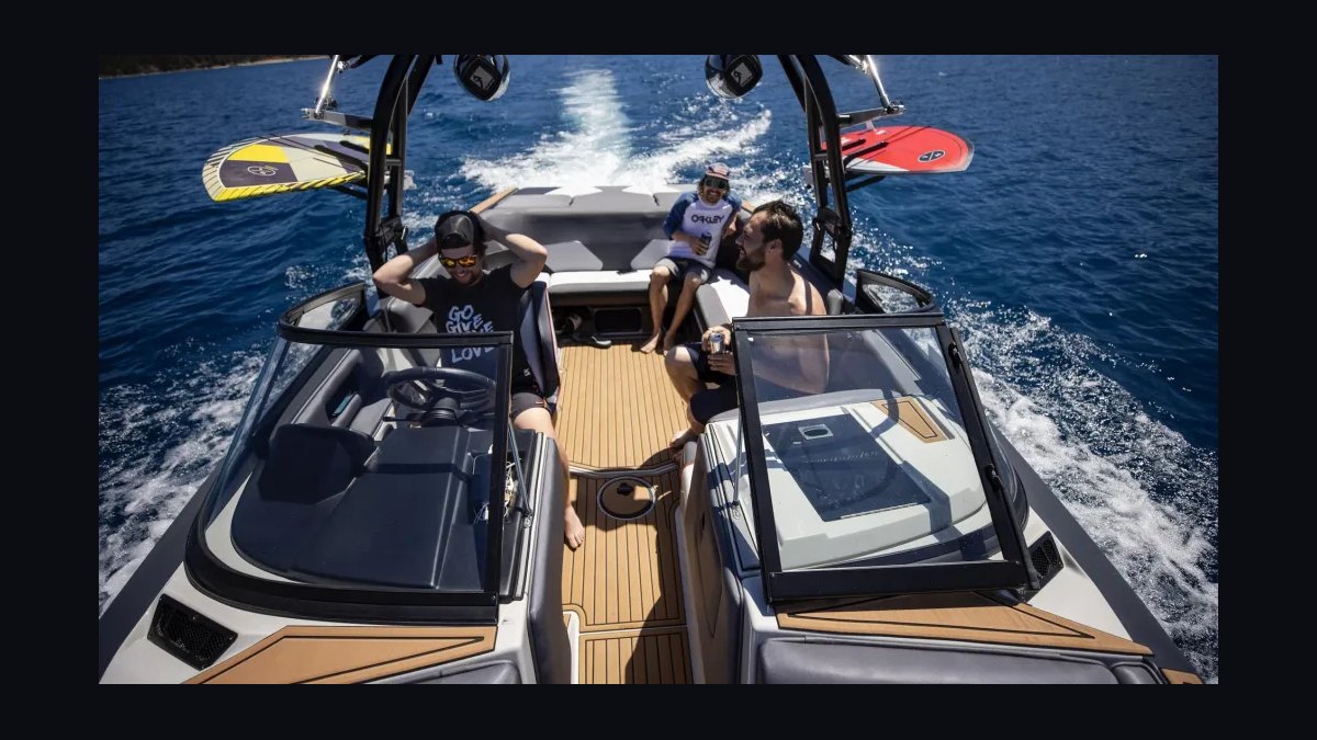 Top 10 Boats for Lake Tahoe 2027 — figure 9