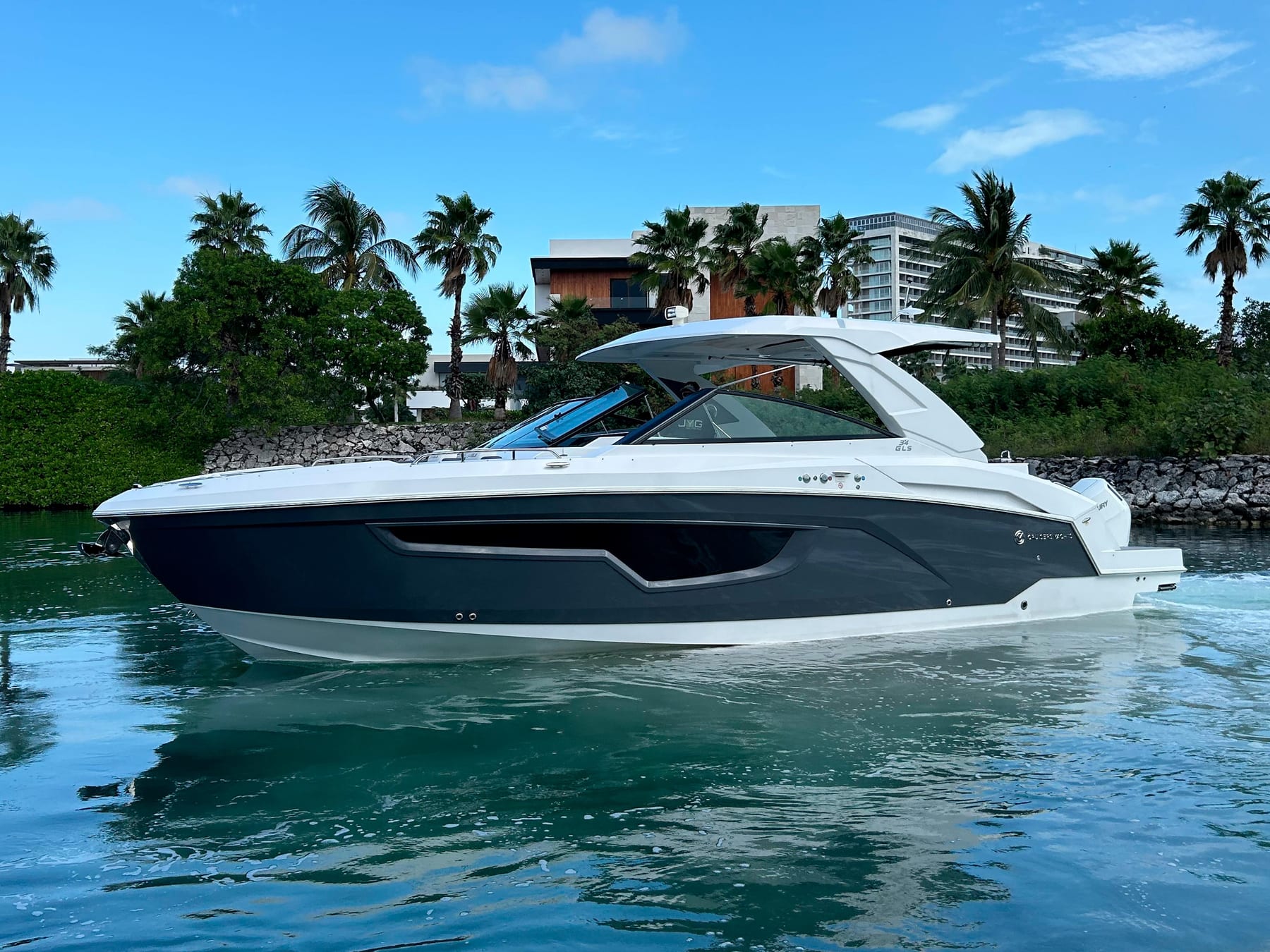 Top 10 Boats for Lake Michigan 2027 — figure 9