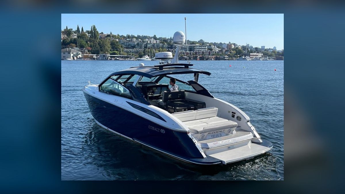 Top 10 Boats for Entertaining 2027 — figure 2