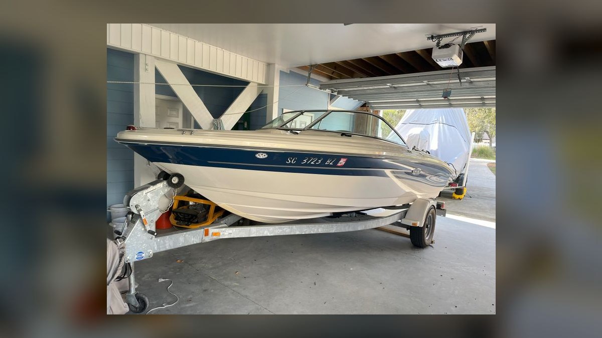 Best Used Bowrider Boats Under $10,000 in 2027 (Ranked) — figure 1