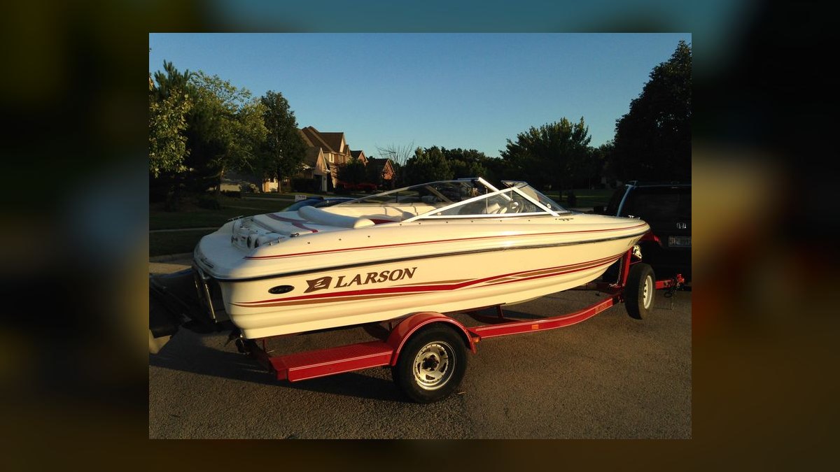 Best Used Bowrider Boats Under $10,000 in 2027 (Ranked) — figure 10