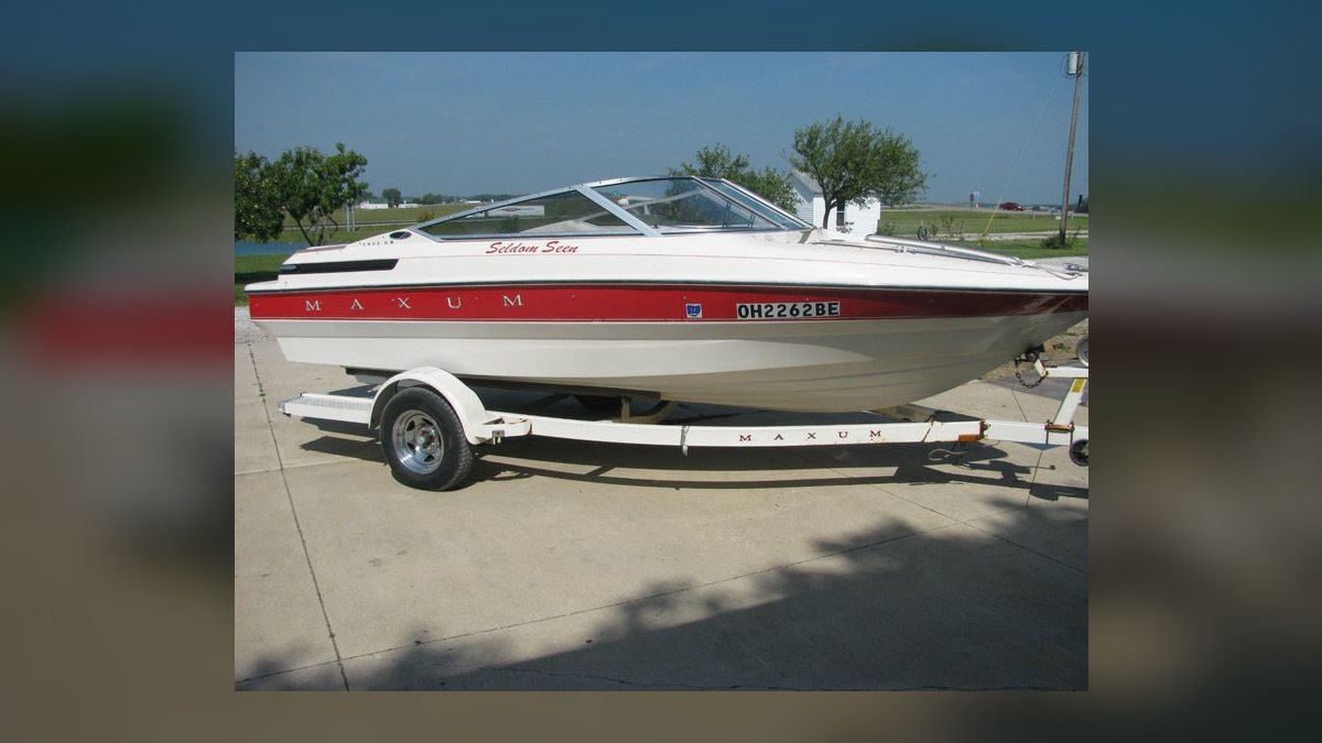 Best Used Bowrider Boats Under $10,000 in 2027 (Ranked) — figure 8