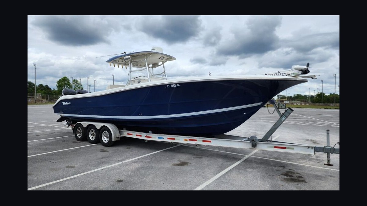 Best Used Center Console Boats Under $10,000 in 2027 (Ranked) — figure 10