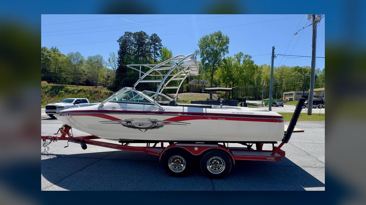 Best Used Wakeboard Boats Under $10,000 in 2027 (Ranked) — figure 7