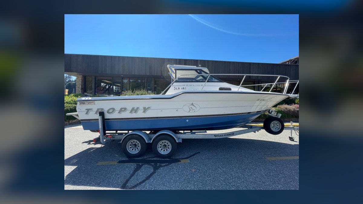 Best Used Walkaround Boats Under $10,000 in 2027 (Ranked) — figure 9