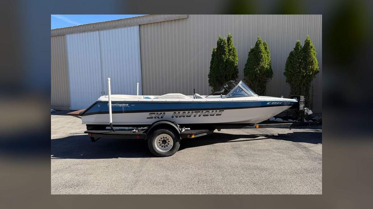Best Used Ski Boats Under $20,000 in 2027 (Ranked) — figure 3