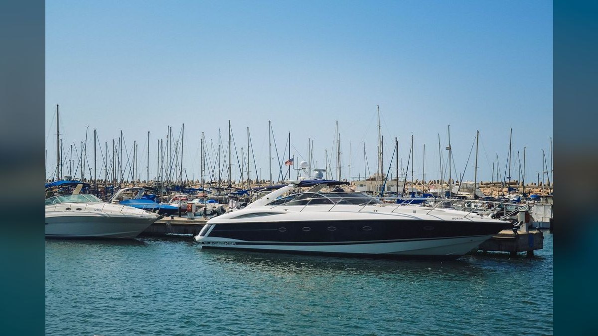 Best Used Express Cruisers Under $20,000 in 2027 (Ranked) — figure 2