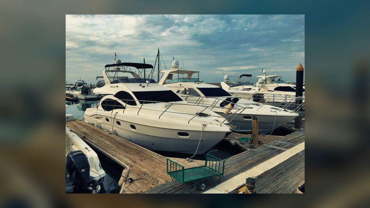 Best Used Express Cruisers Under $20,000 in 2027 (Ranked) — figure 7