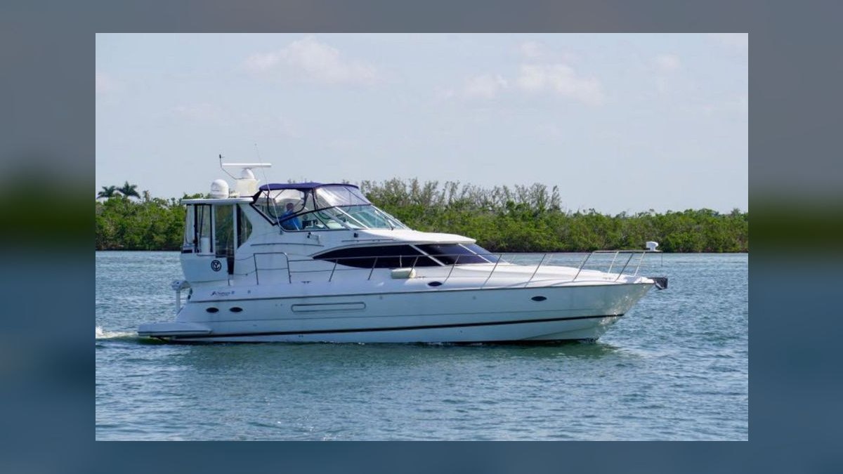 Best Used Express Cruisers Under $30,000 in 2027 (Ranked) — figure 10