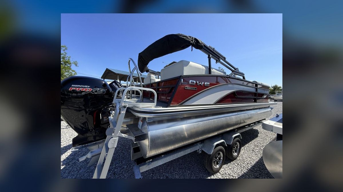 Best Used Pontoon Boats Under $50,000 in 2027 (Ranked) — figure 10