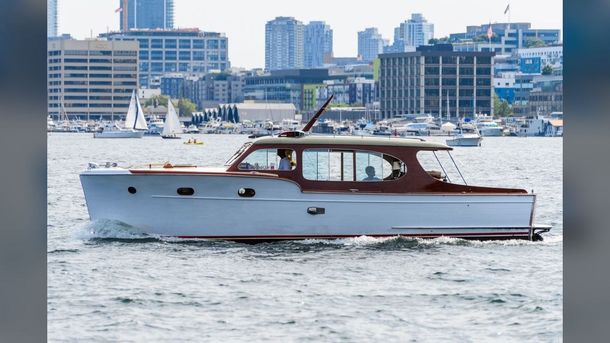 Best Used Cabin Cruiser Boats Under $50,000 in 2027 (Ranked) — figure 6