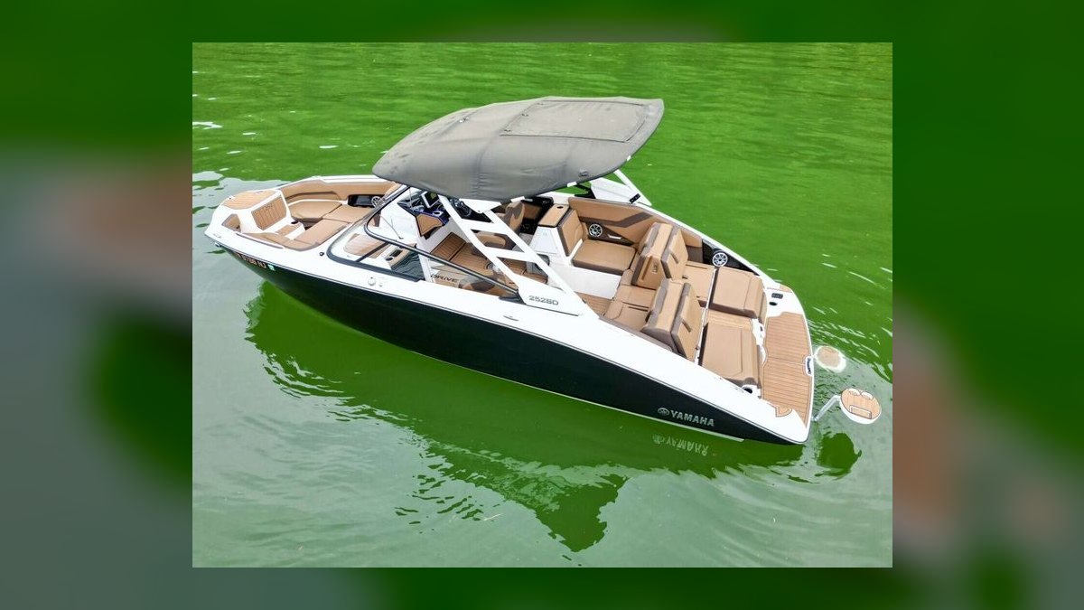 Best Used Runabout Boats Under $100,000 in 2027 (Ranked) — figure 1
