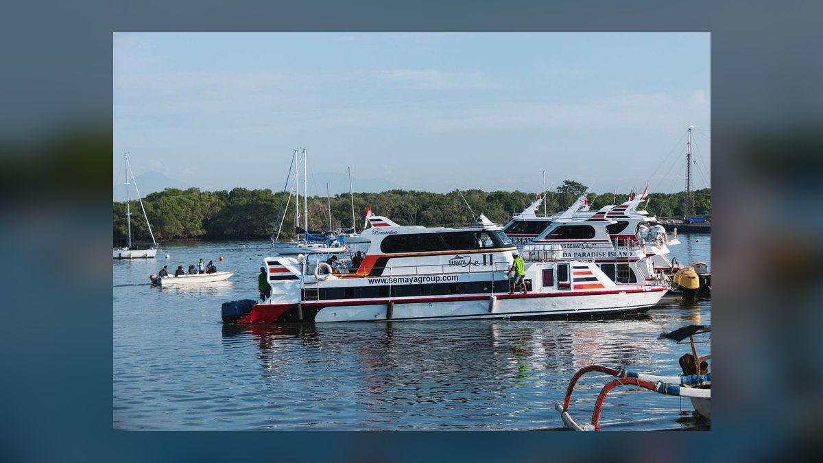 Best Boats for Overnight Trips in 2027 (Ranked)