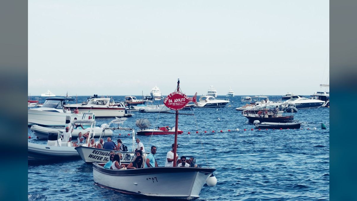 Best Boats for Day Trips in 2027 (Ranked) — figure 4