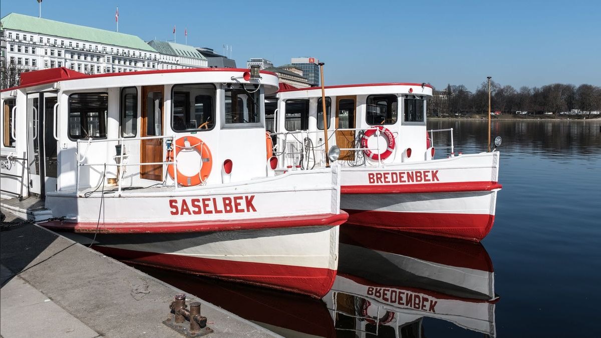 Best Boats for Day Trips in 2027 (Ranked) — figure 6