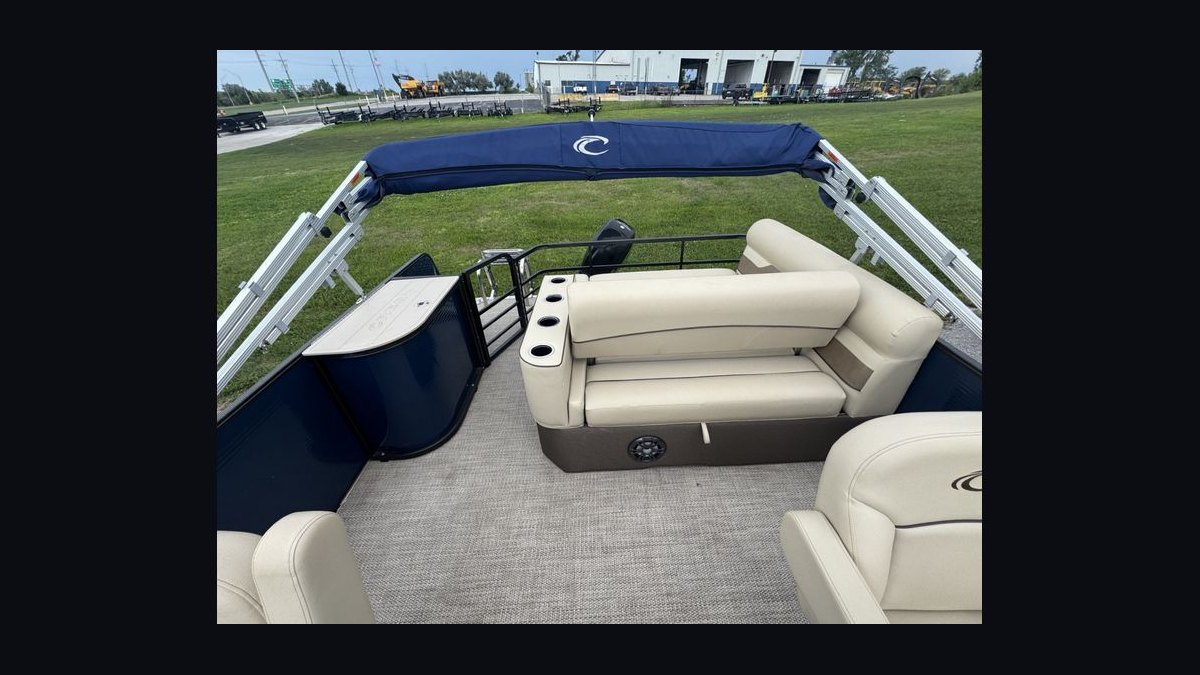 Best Boats for Sandbar Days in 2027 (Ranked) — figure 9