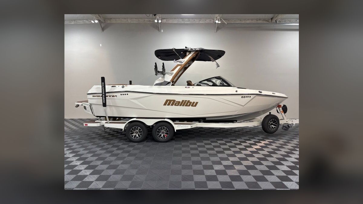 Best Boats for Watersports Families in 2027 (Ranked) — figure 1