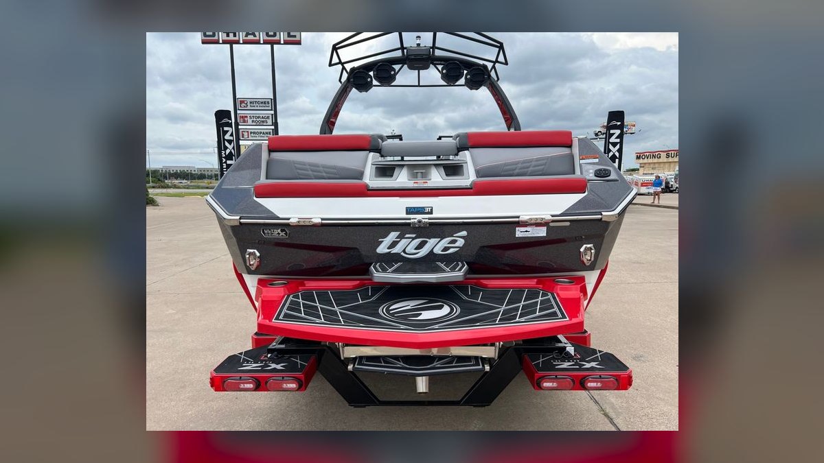 Best Boats for Watersports Families in 2027 (Ranked) — figure 5