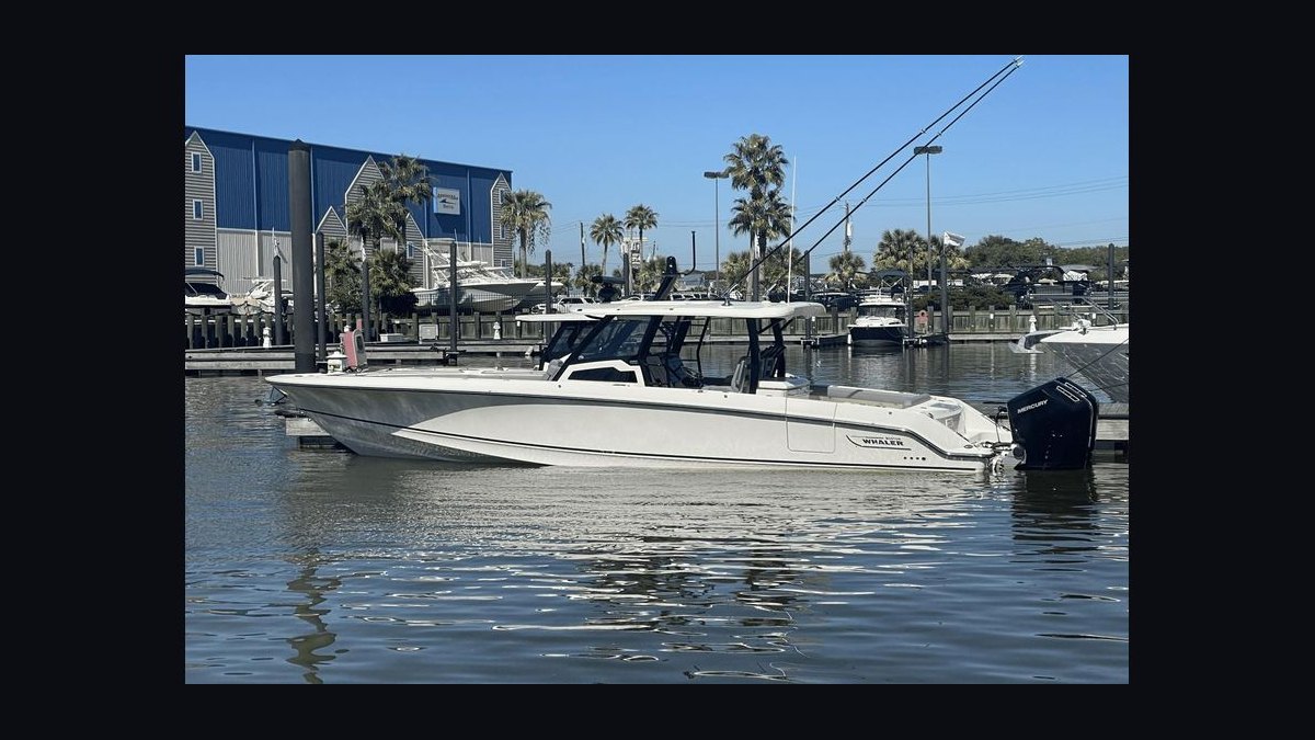 Best Boston Whaler Boat Models (Ranked) in 2027 — figure 8