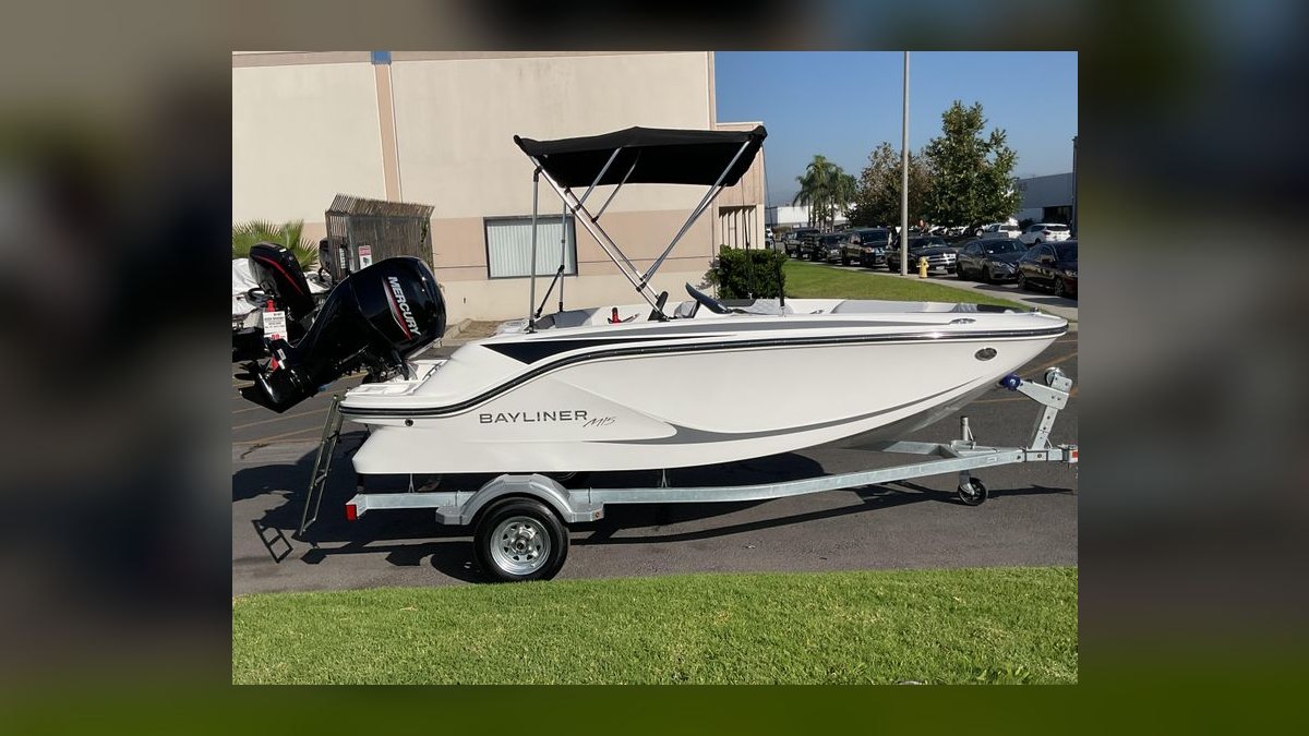 Best Bayliner Boat Models (Ranked) in 2027 — figure 9
