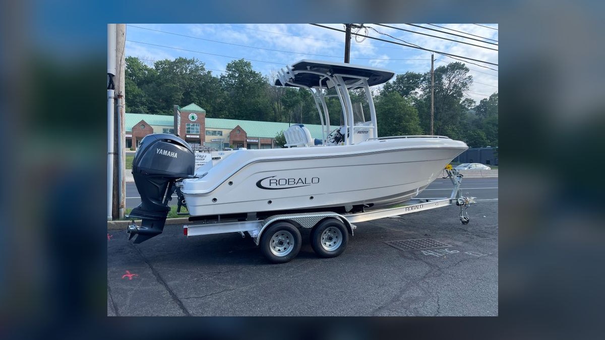 Best Robalo Boat Models (Ranked) in 2027 — figure 4
