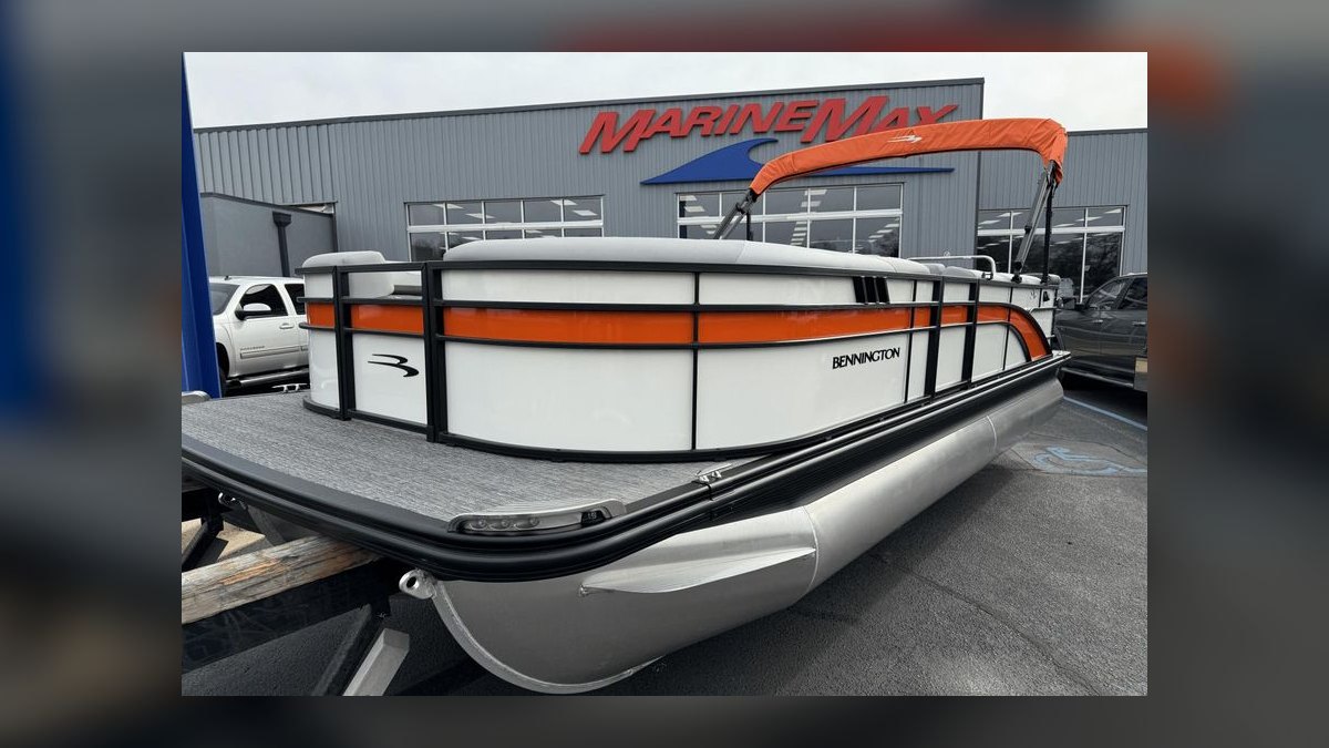 Best Bennington Boat Models (Ranked) in 2027 — figure 5