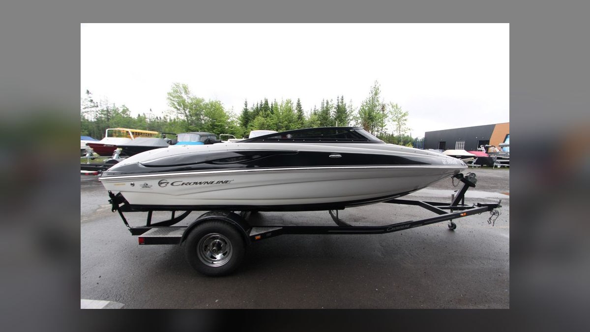 Best Crownline Boat Models (Ranked) in 2027 — figure 7