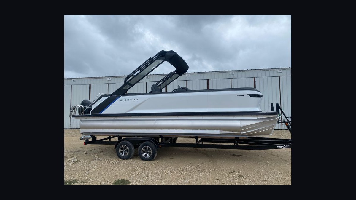Best Manitou Boat Models (Ranked) in 2027 — figure 1