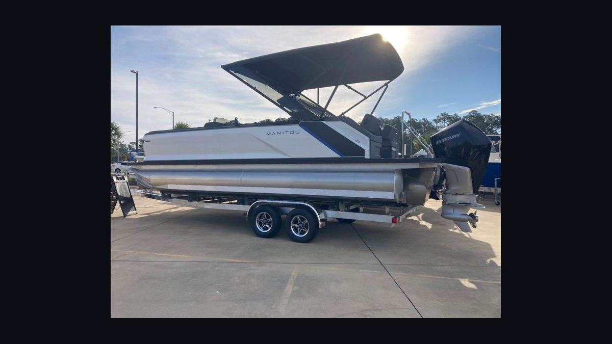 Best Manitou Boat Models (Ranked) in 2027 — figure 3