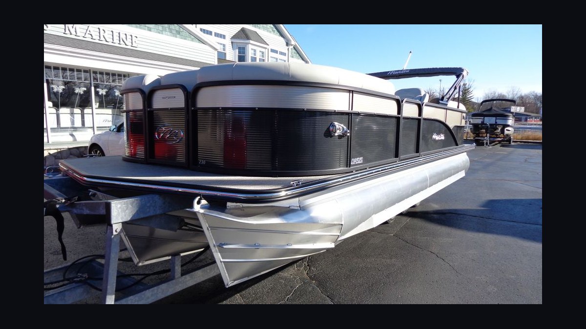 Best Manitou Boat Models (Ranked) in 2027 — figure 8