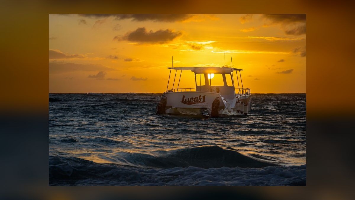 Top 10 Power Catamarans 2024 — figure 10