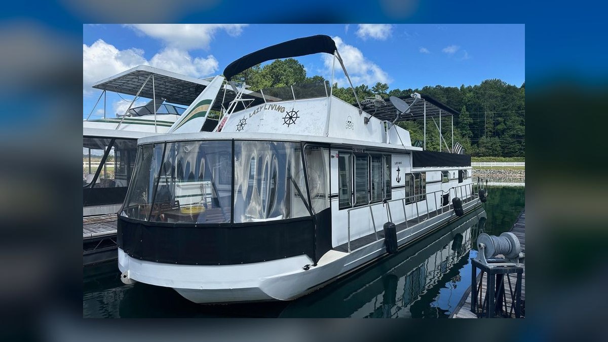 Top 10 Houseboats 2024 — figure 9