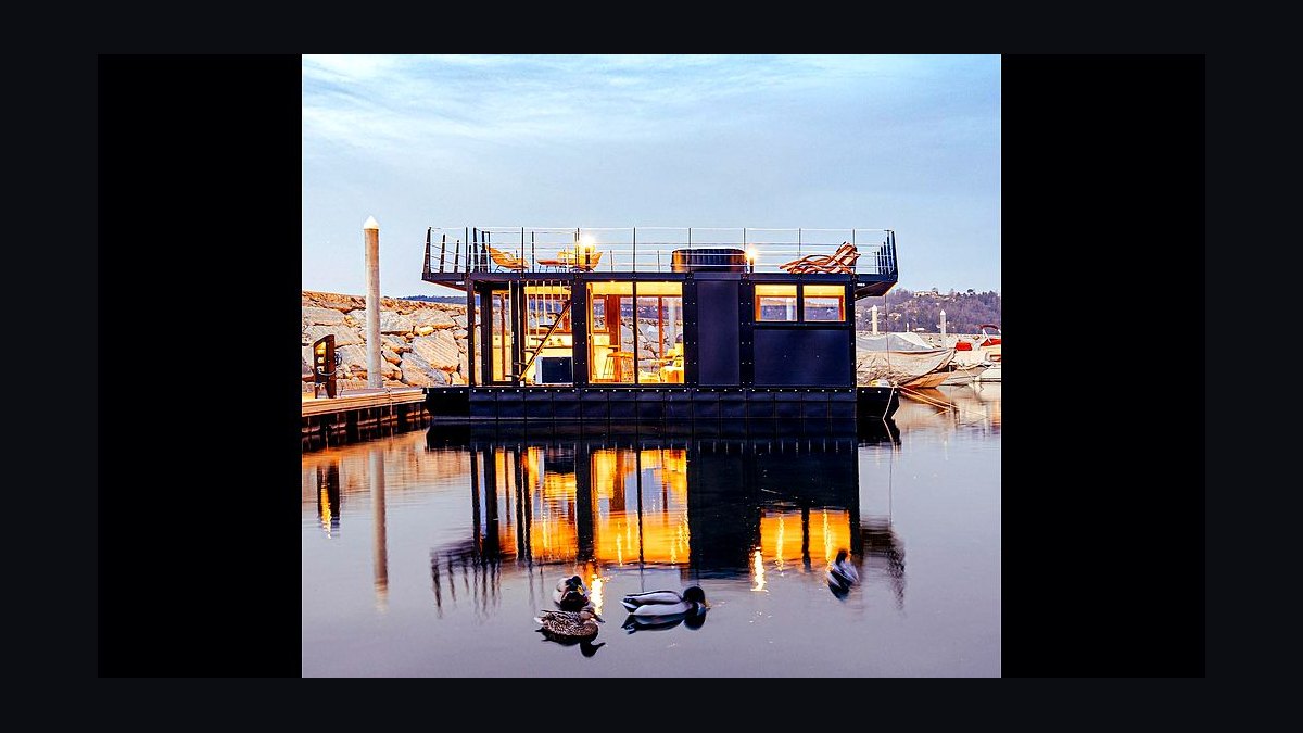 Top 10 Houseboats 2024