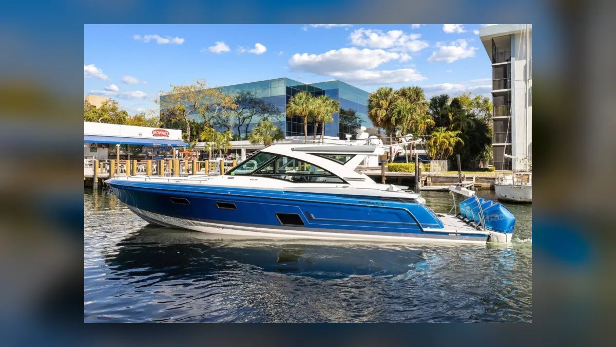 Top 10 Express Cruiser Boats 2027 — figure 1