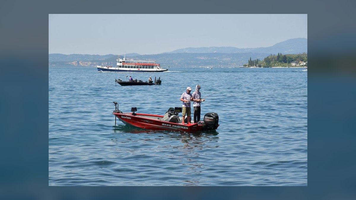 Top 10 Bass Boats 2026 — figure 1