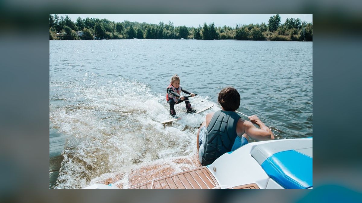 Top 10 Wakeboard Boats 2026 — figure 4