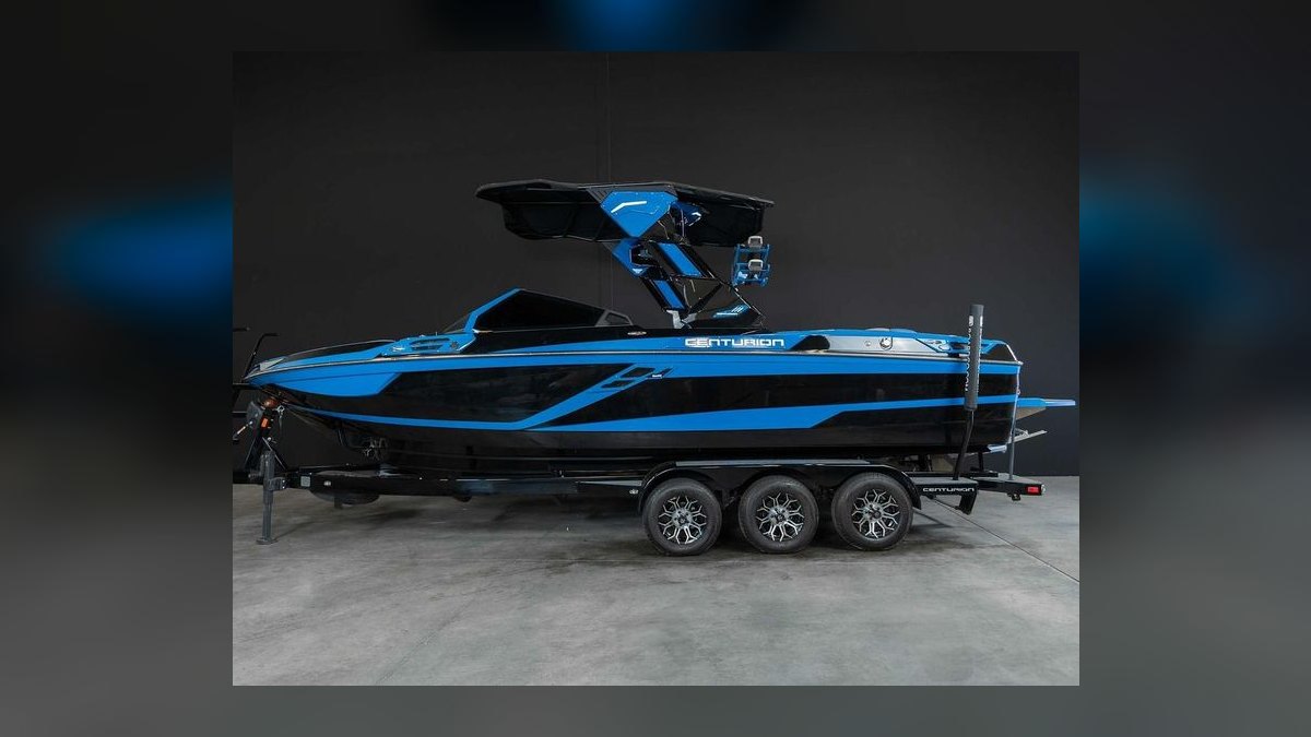 Top 10 Wakeboard Boats 2026 — figure 8