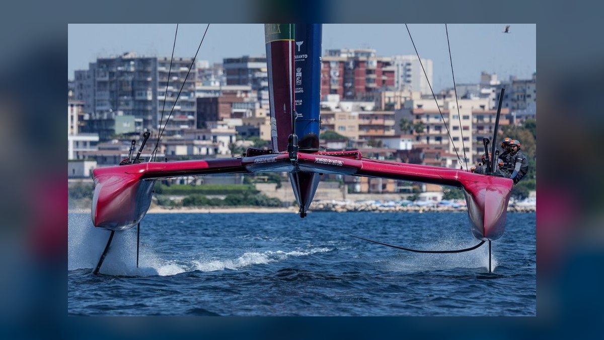 Top 10 Foiling Boats 2027 — figure 7