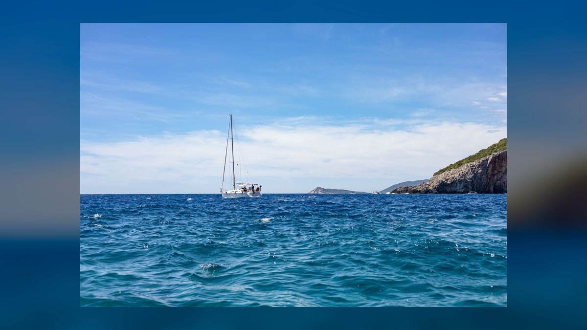 Top 10 Cruising Sailboats Under 40 Feet 2027 — figure 8