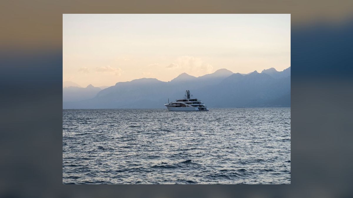 Top 10 Motor Yachts 2027 — figure 6